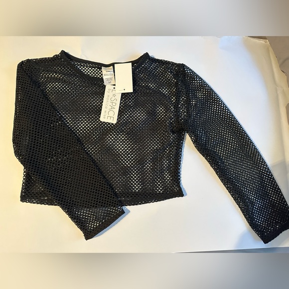 COPY - L*SPACE coverup - Picture 1 of 4